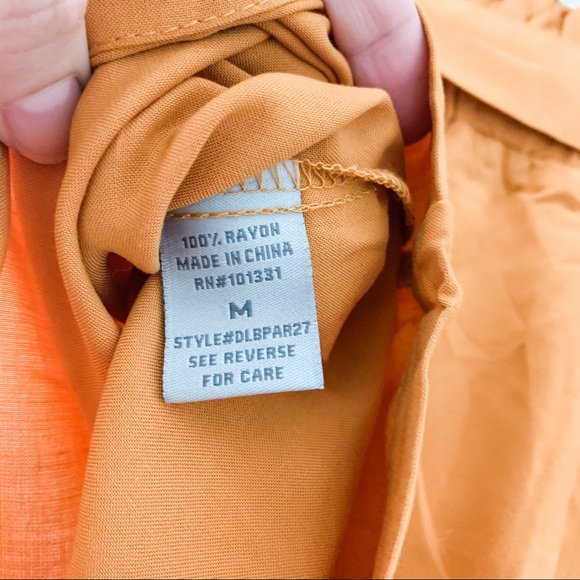 Charlotte Russe Marigold Shorts with Belt, M - Picture 5 of 5